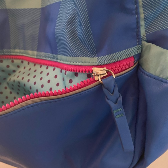 Excellent like new condition Ivivva backpack - Picture 6 of 7